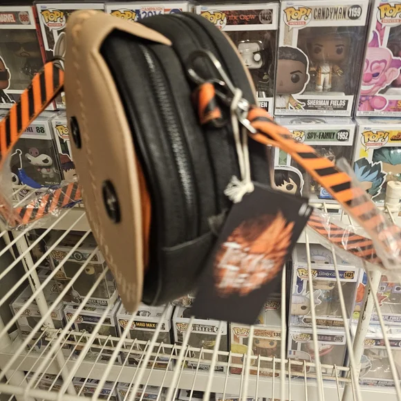 Trick Or Treat Loungefly SAM Bag/ Purse - Picture 6 of 6